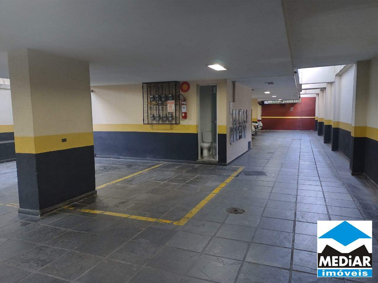 Apartamento para alugar com 3 quartos, 95m² - Foto 25