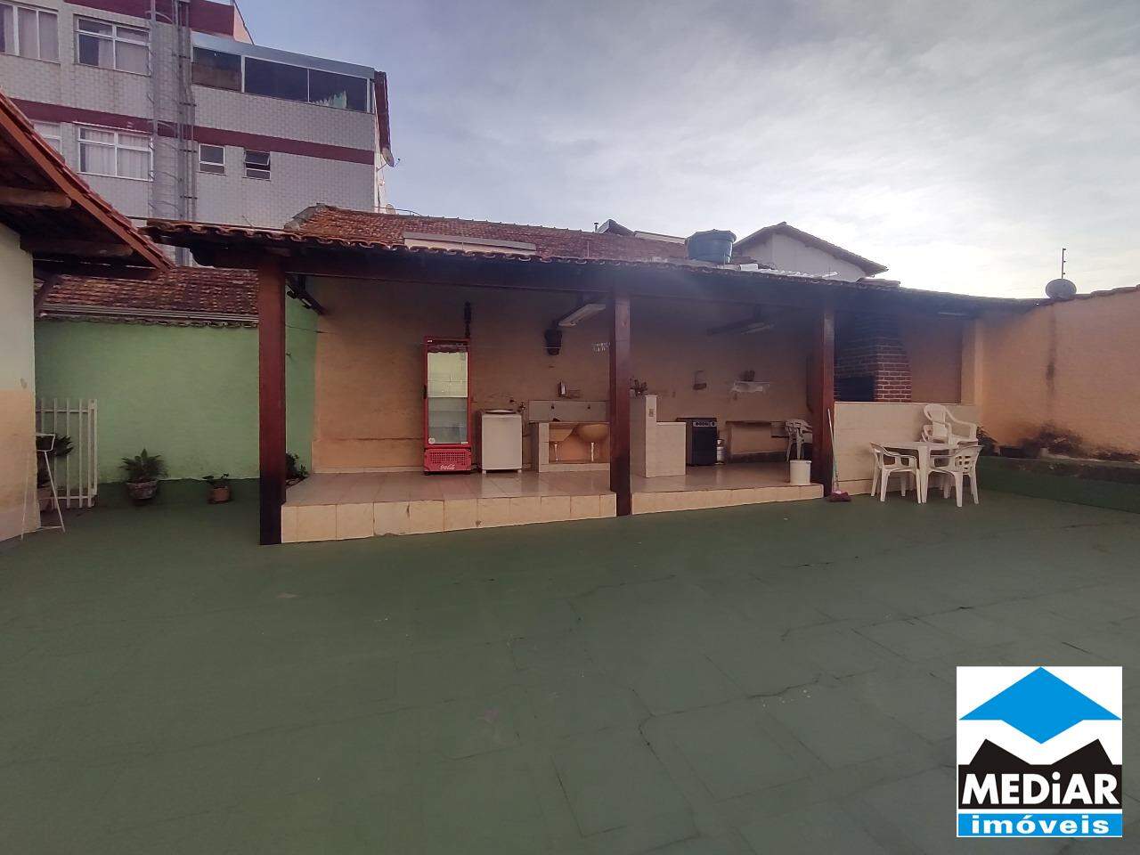 Casa à venda com 6 quartos, 400m² - Foto 24