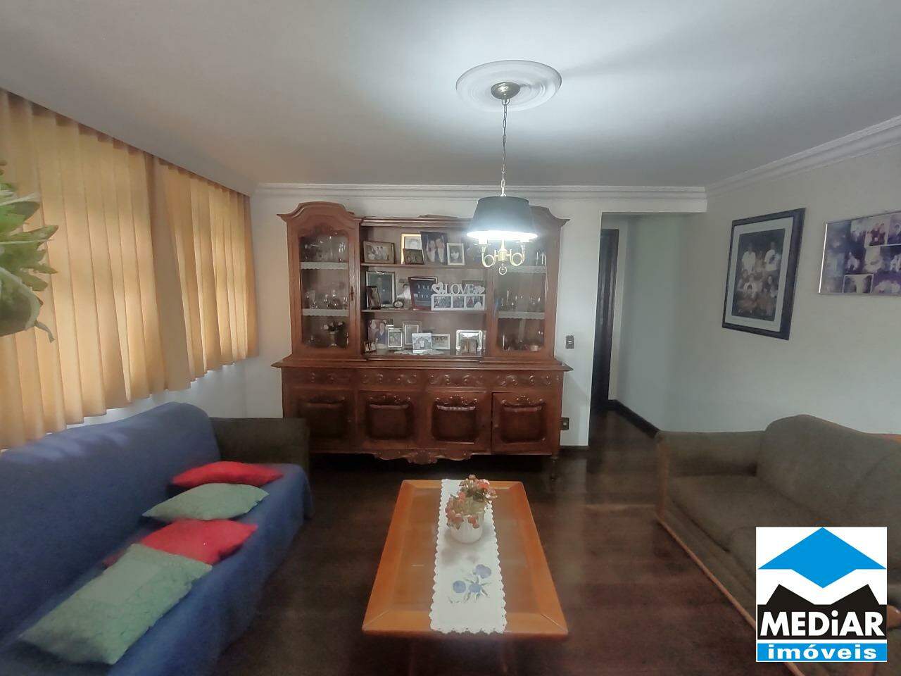 Casa à venda com 6 quartos, 400m² - Foto 14