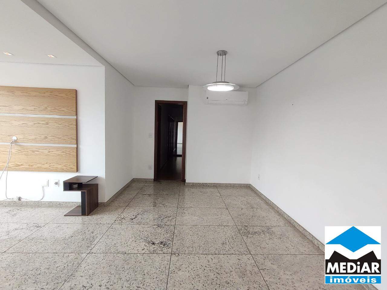Apartamento à venda com 4 quartos, 120m² - Foto 5