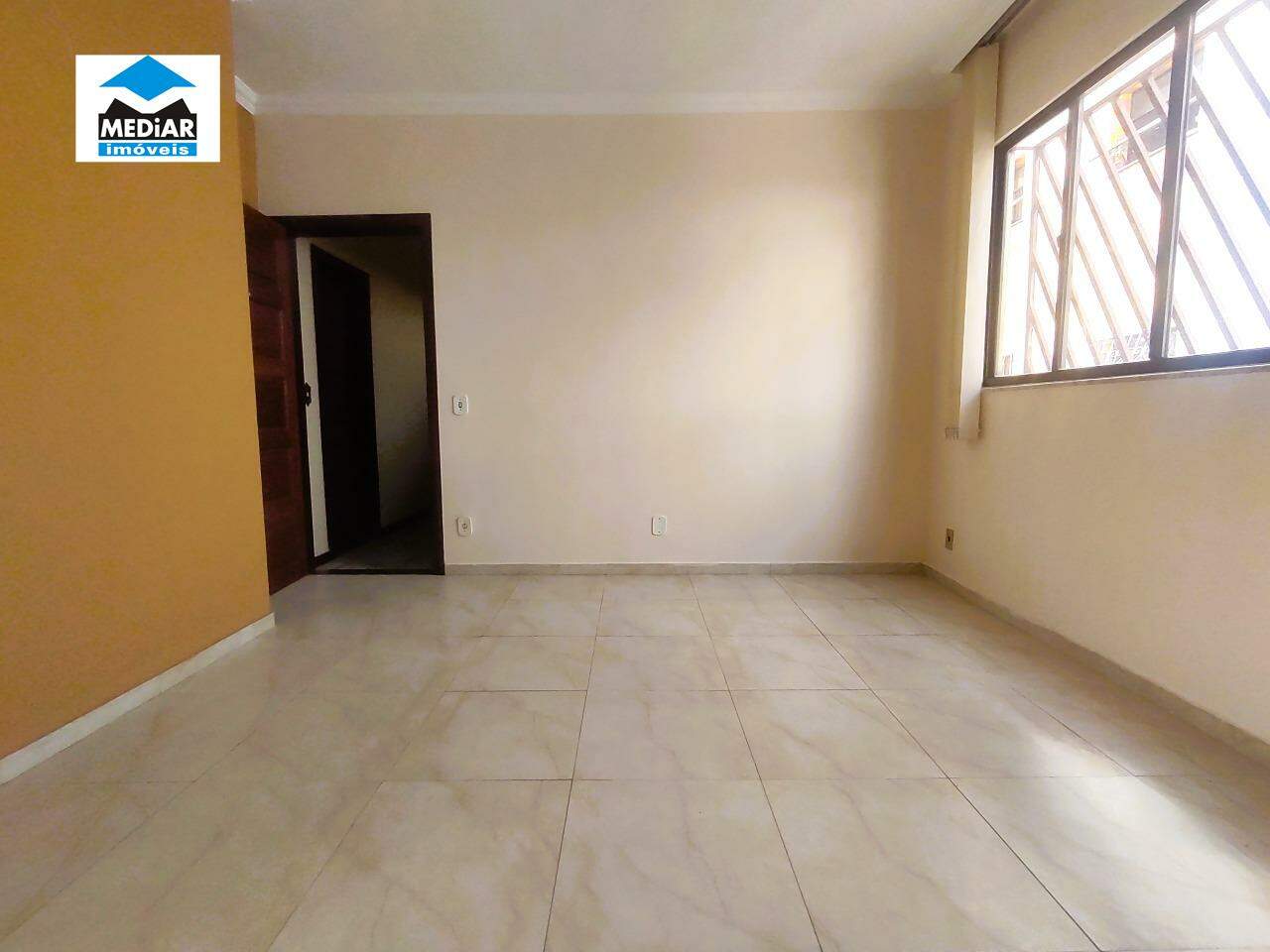 Apartamento para alugar com 3 quartos, 90m² - Foto 8