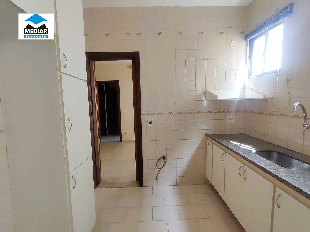 Apartamento para alugar com 3 quartos, 90m² - Foto 14