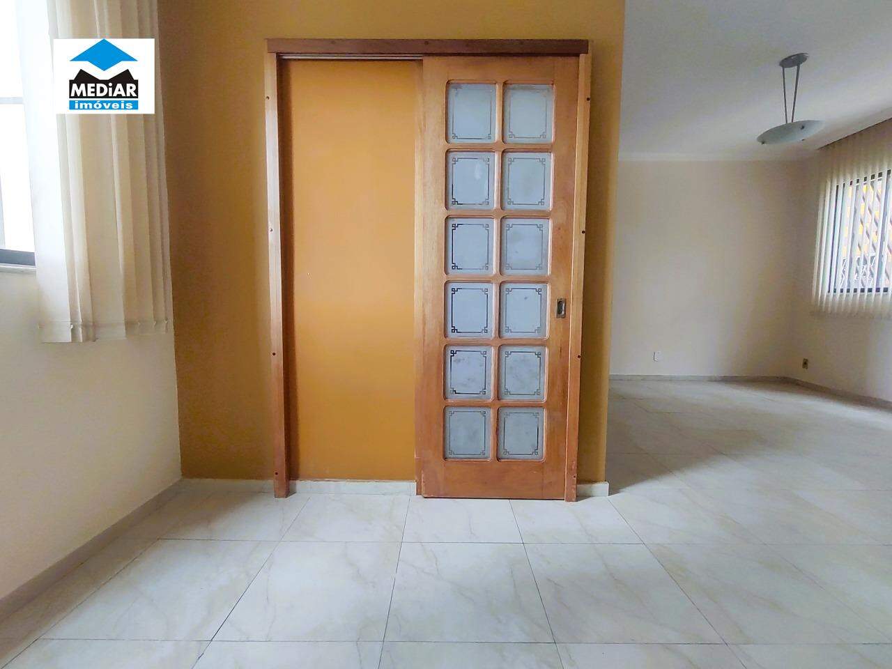 Apartamento para alugar com 3 quartos, 90m² - Foto 5