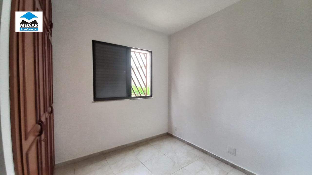 Apartamento para alugar com 3 quartos, 90m² - Foto 18