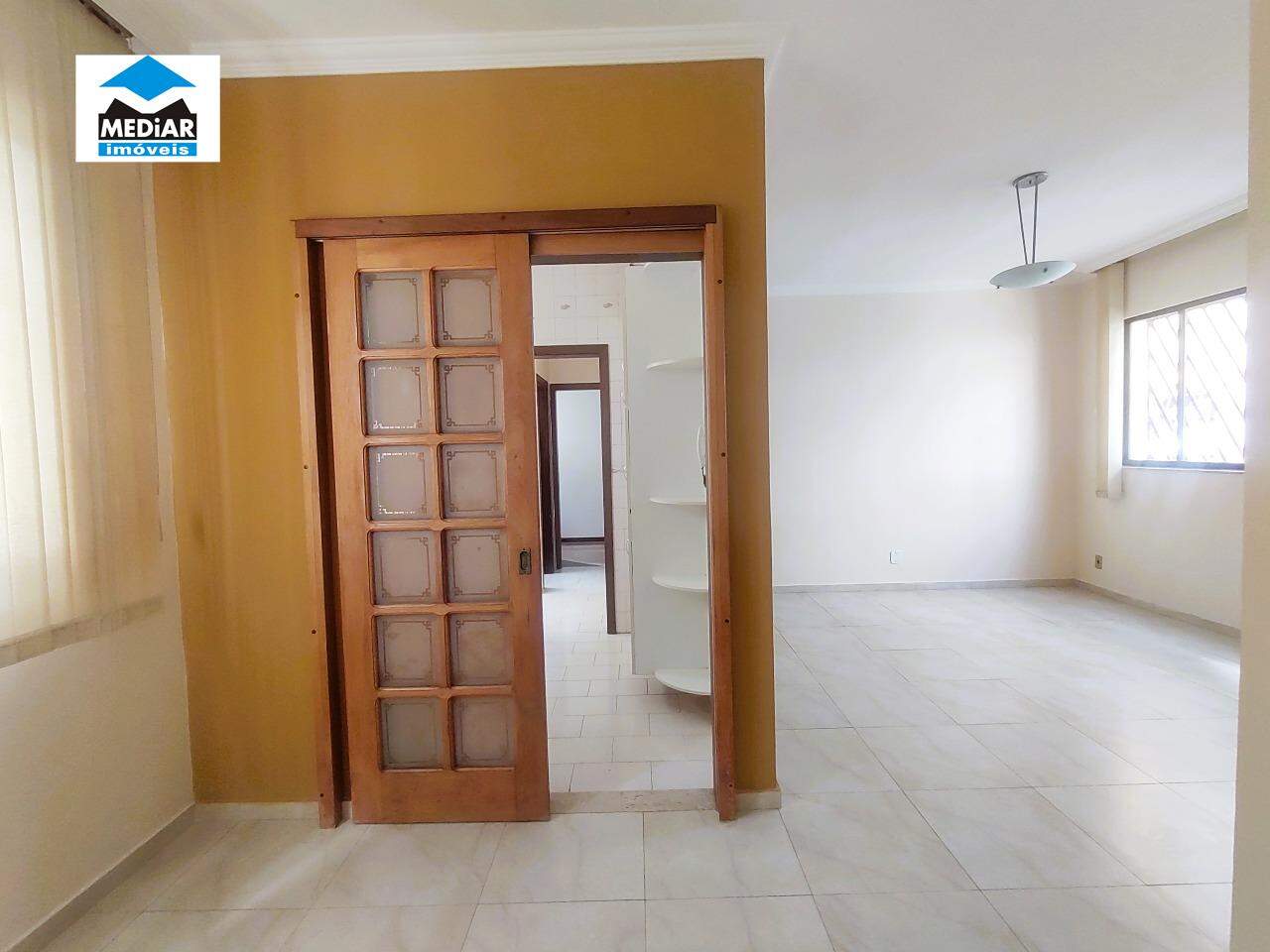 Apartamento para alugar com 3 quartos, 90m² - Foto 6