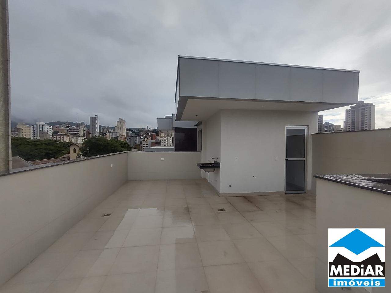 Cobertura à venda com 2 quartos, 128m² - Foto 1