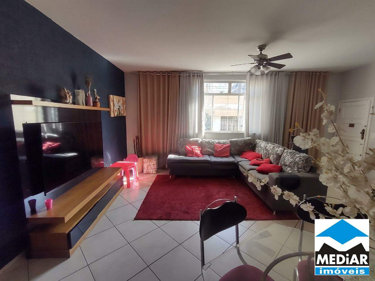 Apartamento à venda com 3 quartos, 160m² - Foto 4