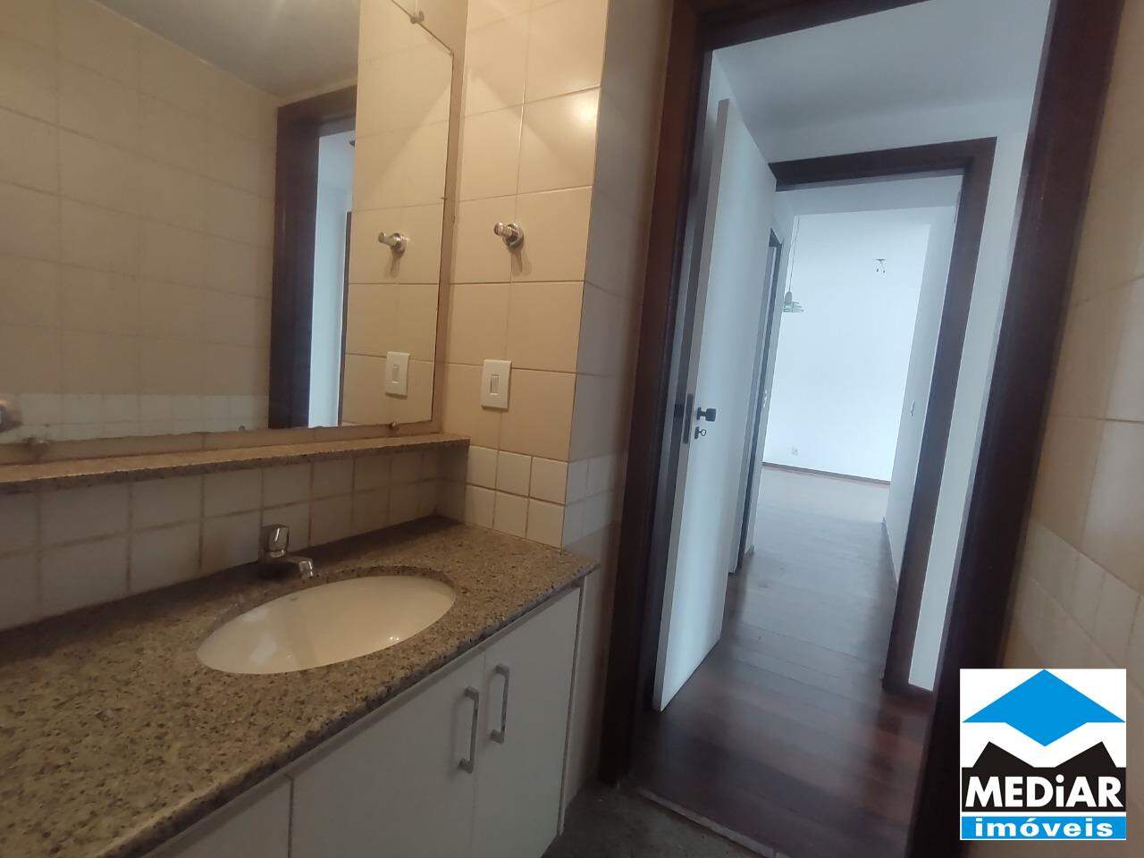 Apartamento à venda com 2 quartos, 75m² - Foto 15