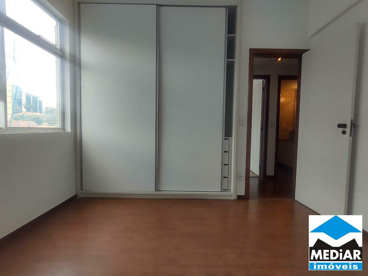 Apartamento à venda com 2 quartos, 75m² - Foto 16