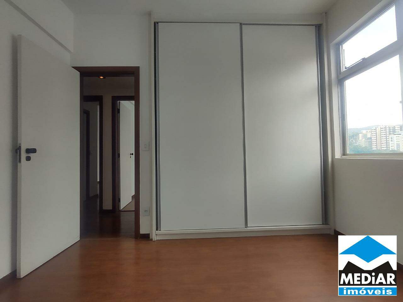 Apartamento à venda com 2 quartos, 75m² - Foto 19