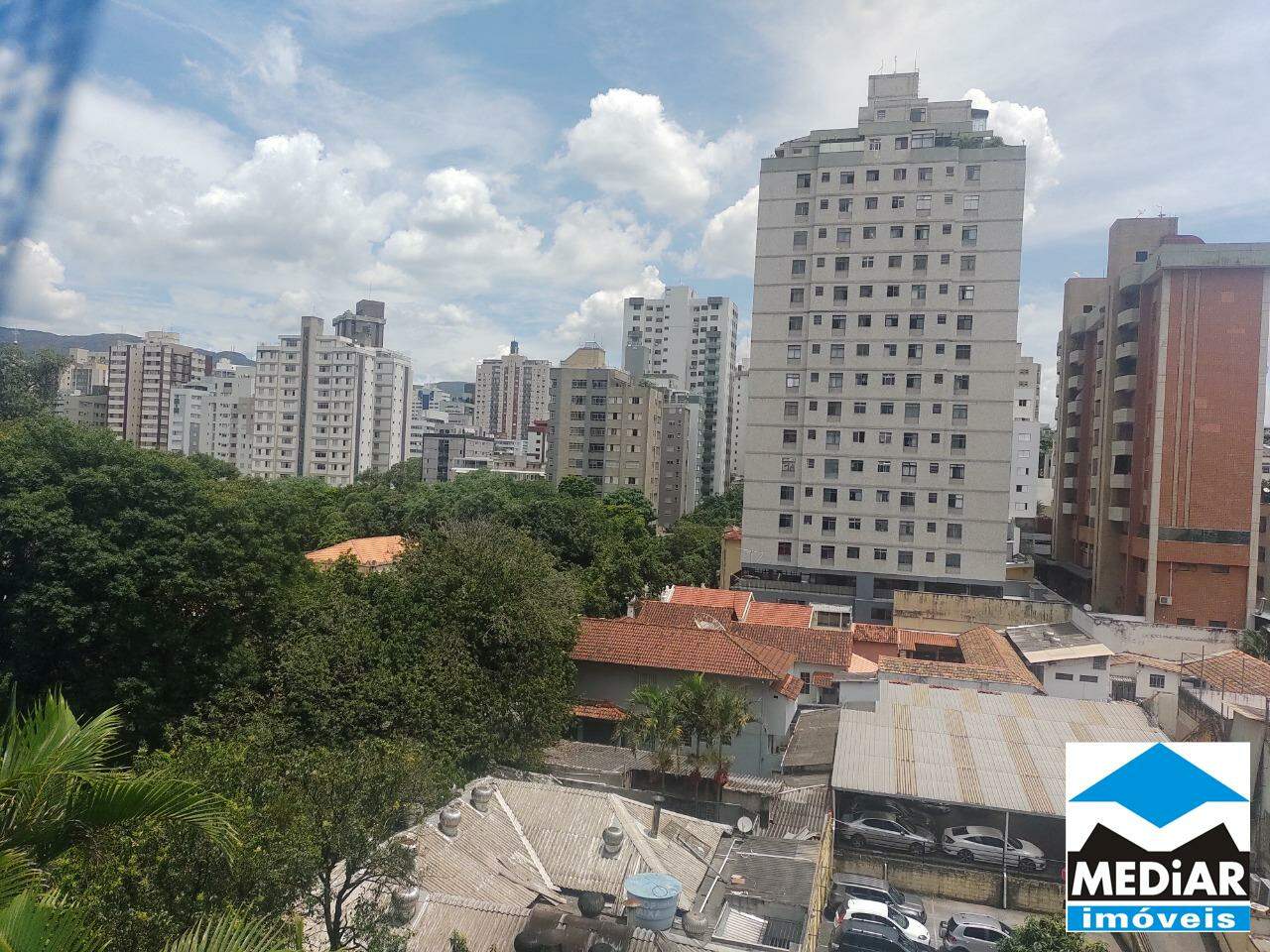 Apartamento à venda com 2 quartos, 75m² - Foto 20