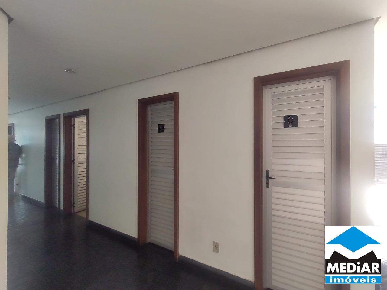 Apartamento à venda com 2 quartos, 75m² - Foto 25