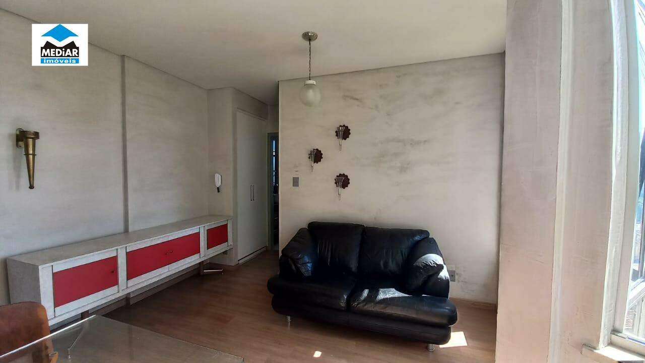 Apartamento para alugar com 1 quarto, 40m² - Foto 3