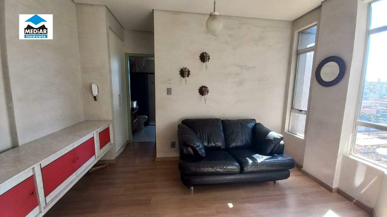 Apartamento para alugar com 1 quarto, 40m² - Foto 1