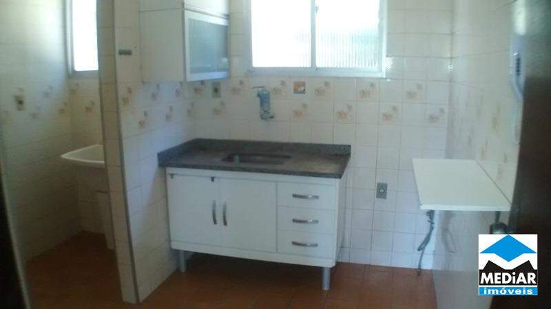 Apartamento à venda com 3 quartos, 70m² - Foto 11