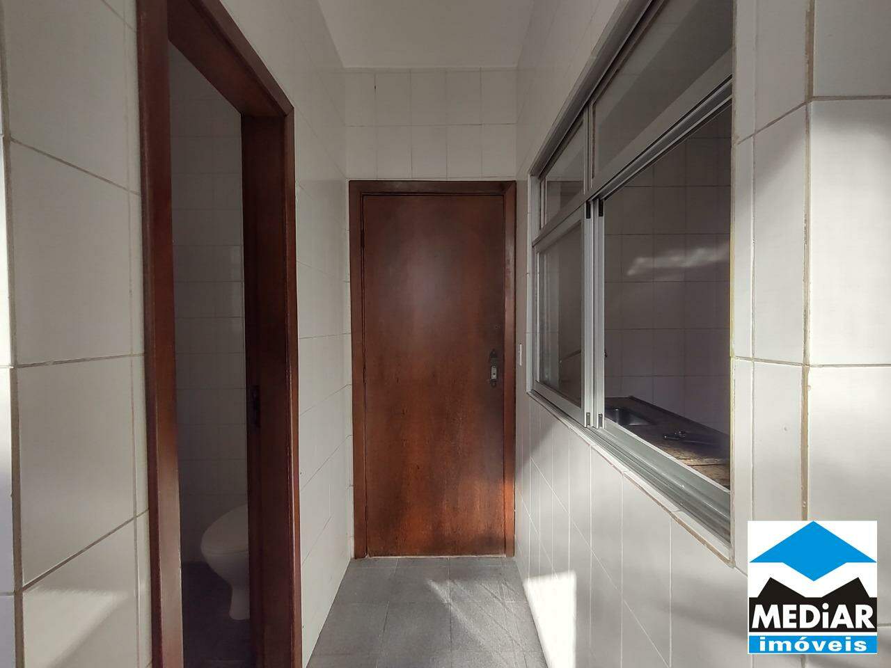 Apartamento à venda com 3 quartos, 75m² - Foto 11