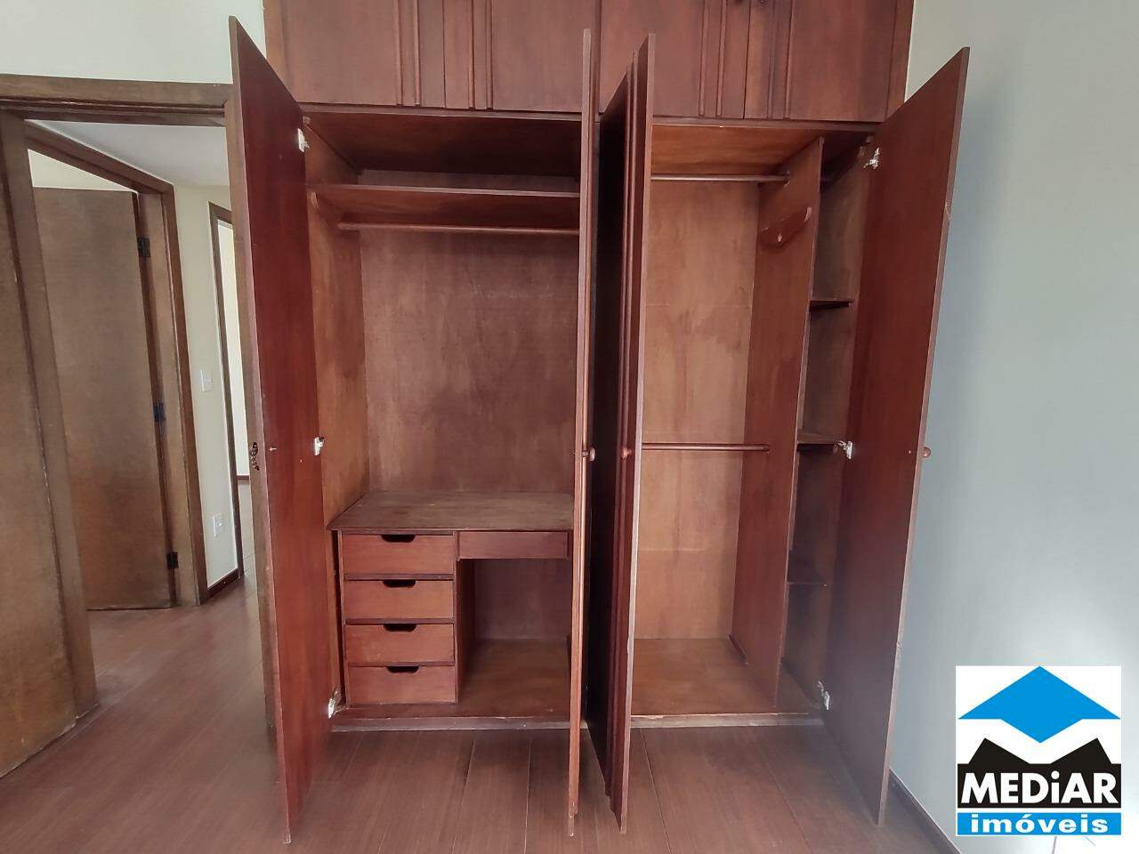 Apartamento à venda com 3 quartos, 75m² - Foto 14