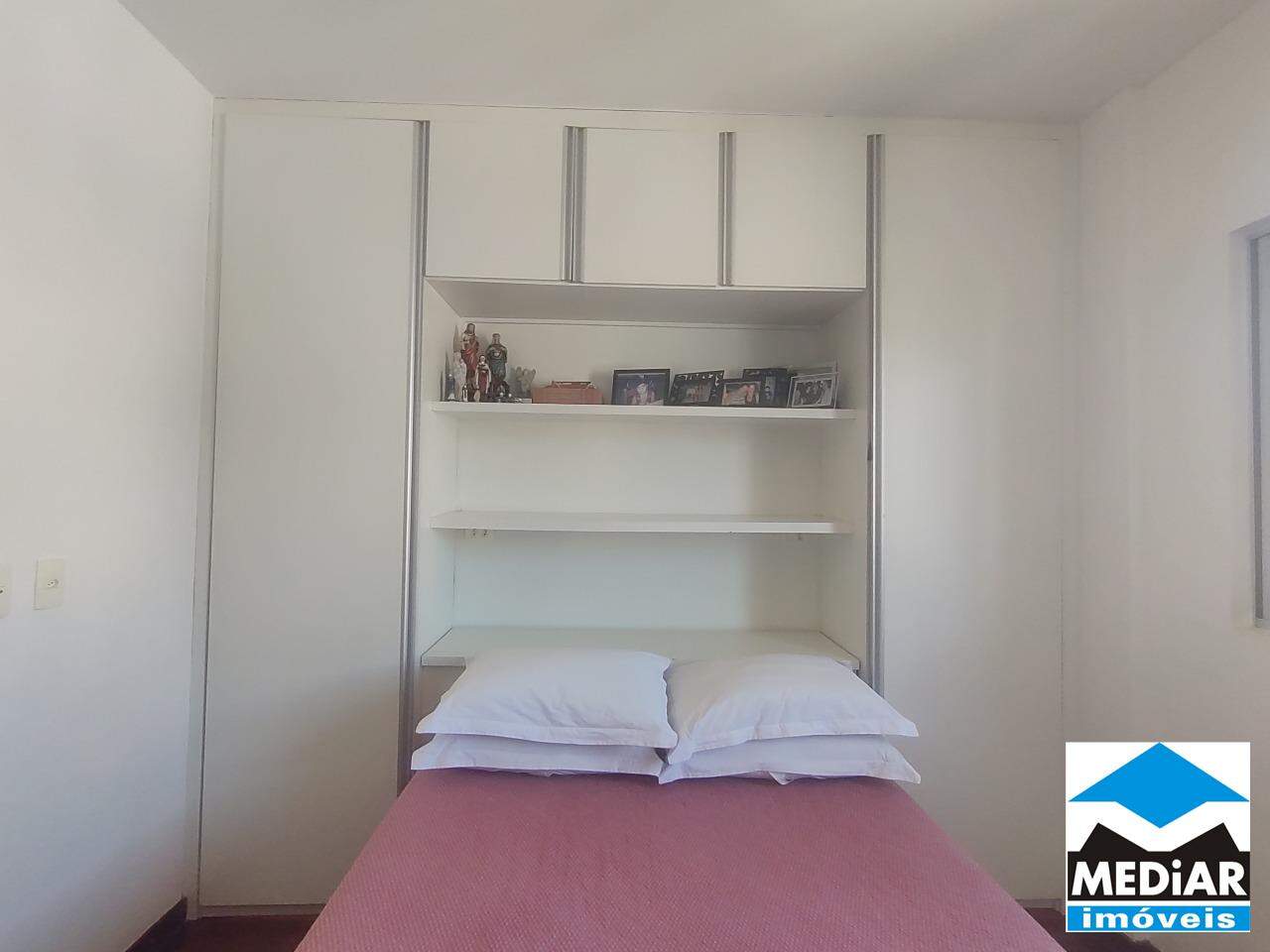 Apartamento à venda com 4 quartos, 150m² - Foto 9