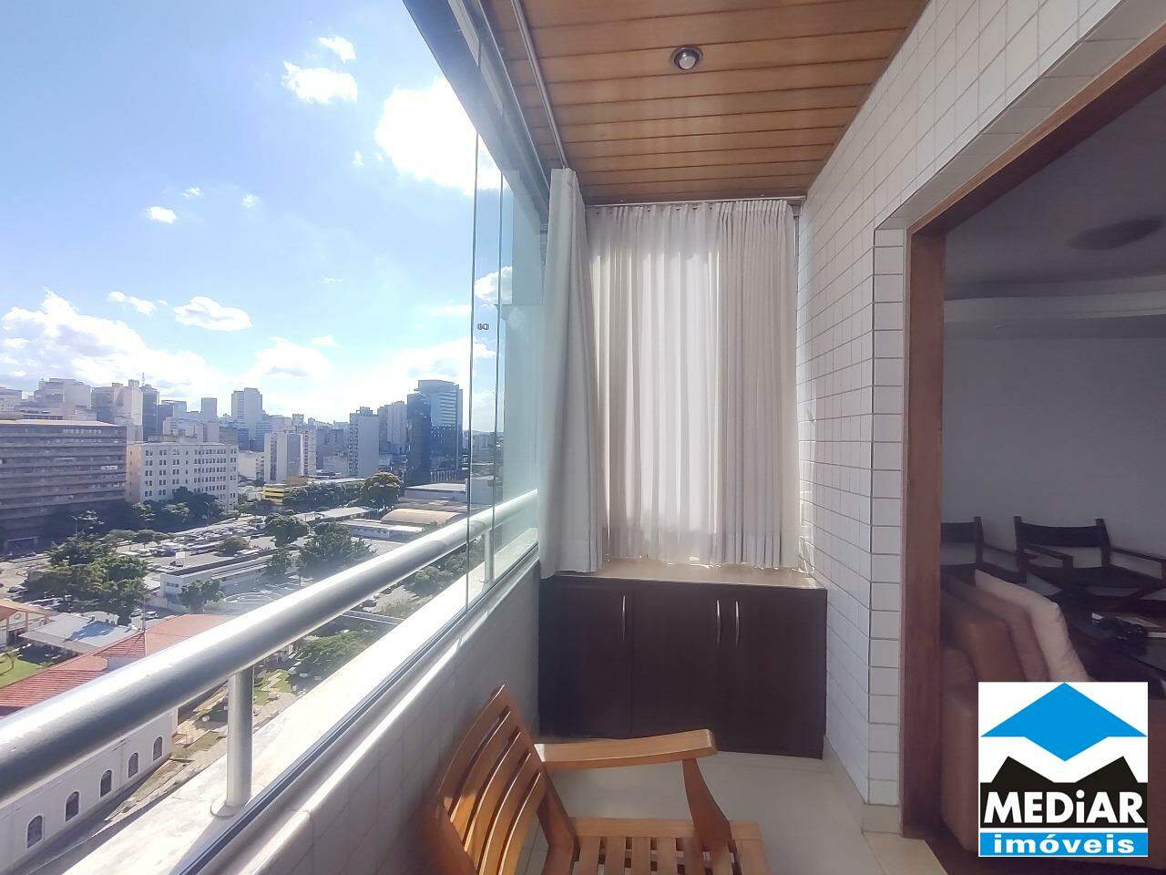 Apartamento à venda com 4 quartos, 150m² - Foto 4