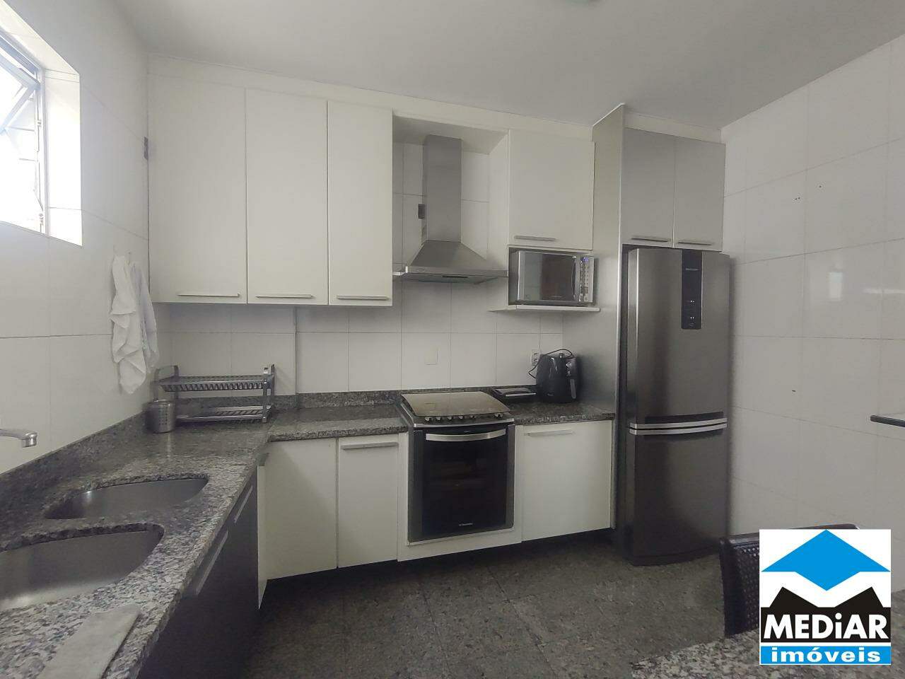 Apartamento à venda com 4 quartos, 150m² - Foto 6