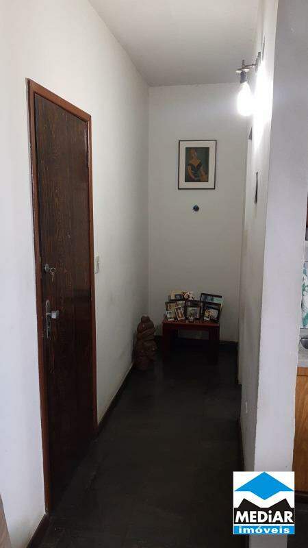 Apartamento à venda com 1 quarto, 40m² - Foto 2