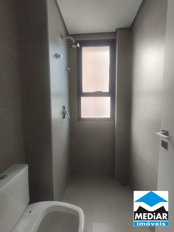 Apartamento à venda com 4 quartos, 140m² - Foto 16