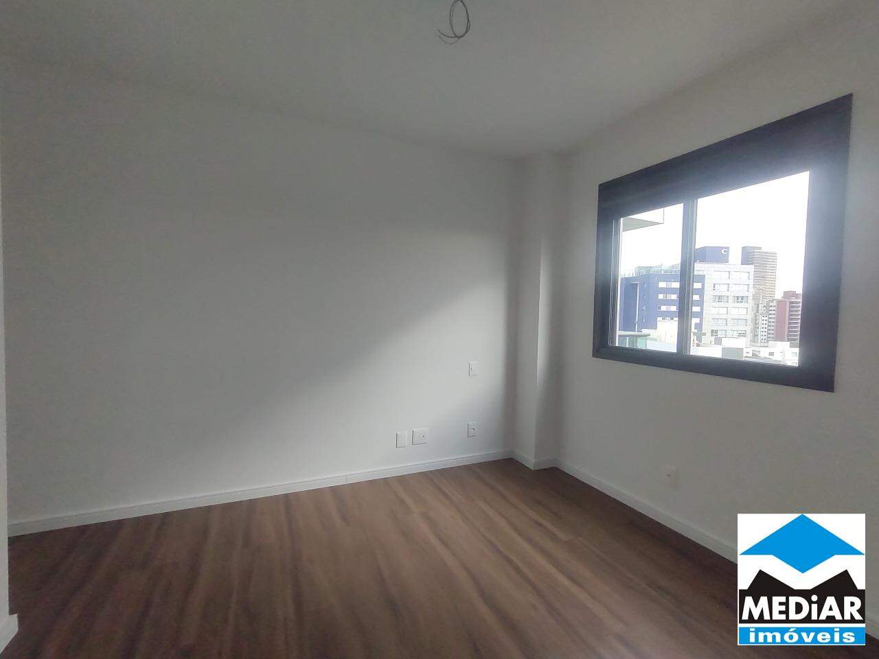 Apartamento à venda com 4 quartos, 140m² - Foto 12