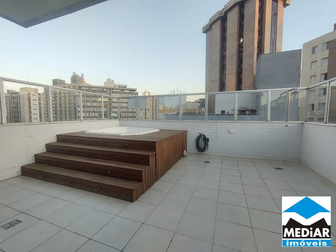 Cobertura à venda com 3 quartos, 180m² - Foto 4