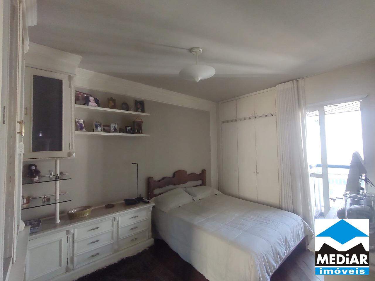 Apartamento à venda com 3 quartos, 95m² - Foto 18