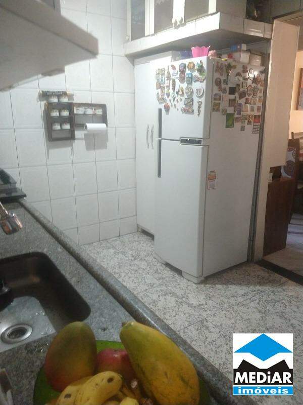 Apartamento à venda com 3 quartos, 115m² - Foto 18