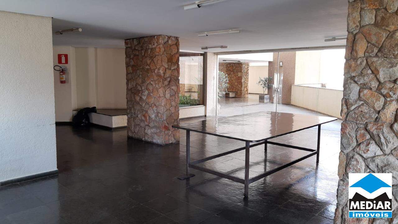 Apartamento à venda com 2 quartos, 65m² - Foto 18