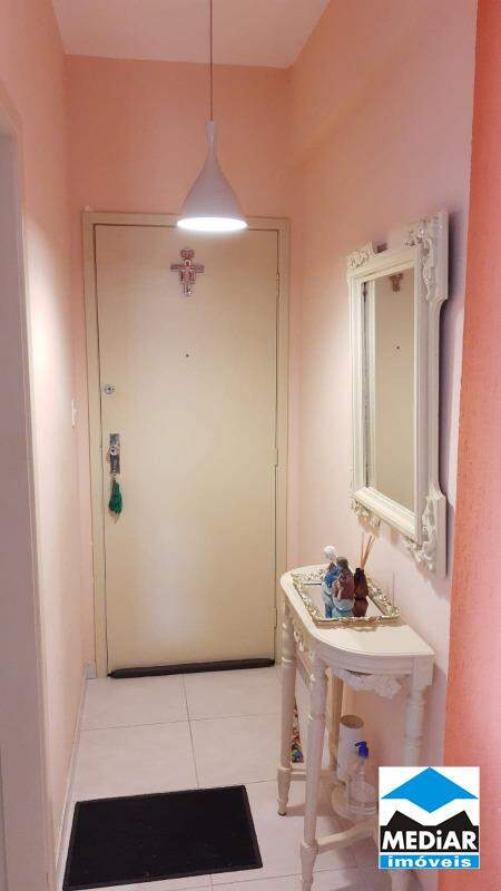 Apartamento à venda com 2 quartos, 65m² - Foto 3