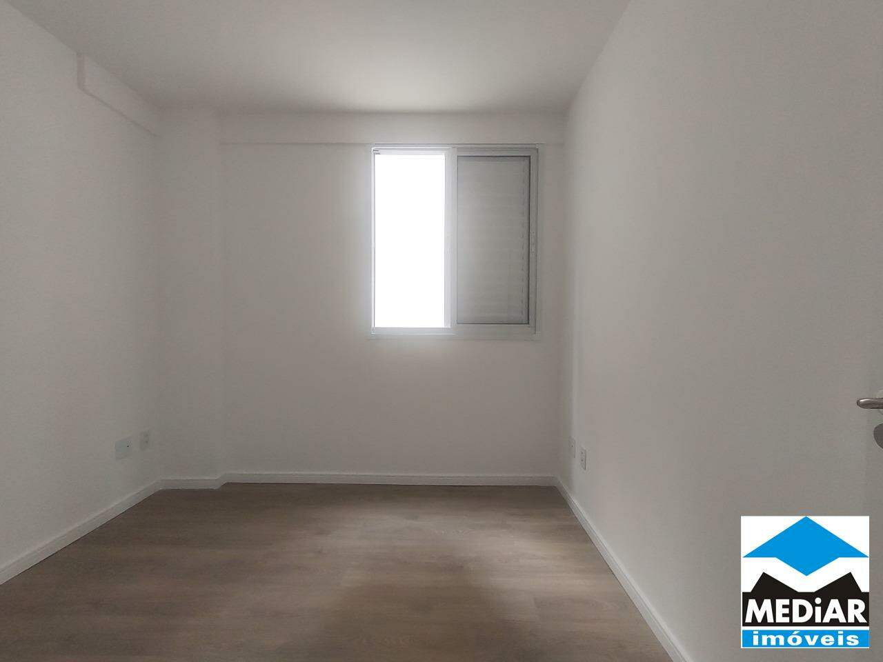 Apartamento à venda com 3 quartos, 173m² - Foto 9