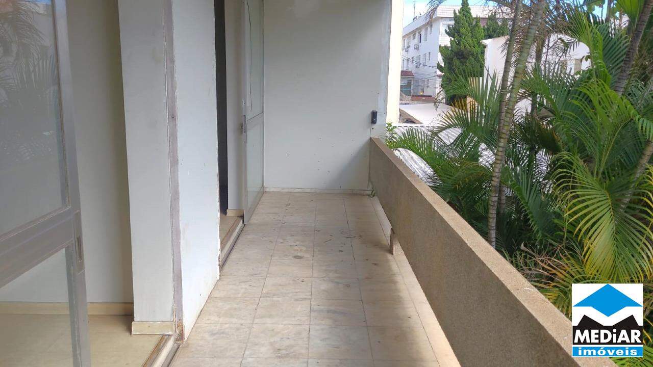 Casa à venda com 5 quartos, 400m² - Foto 11