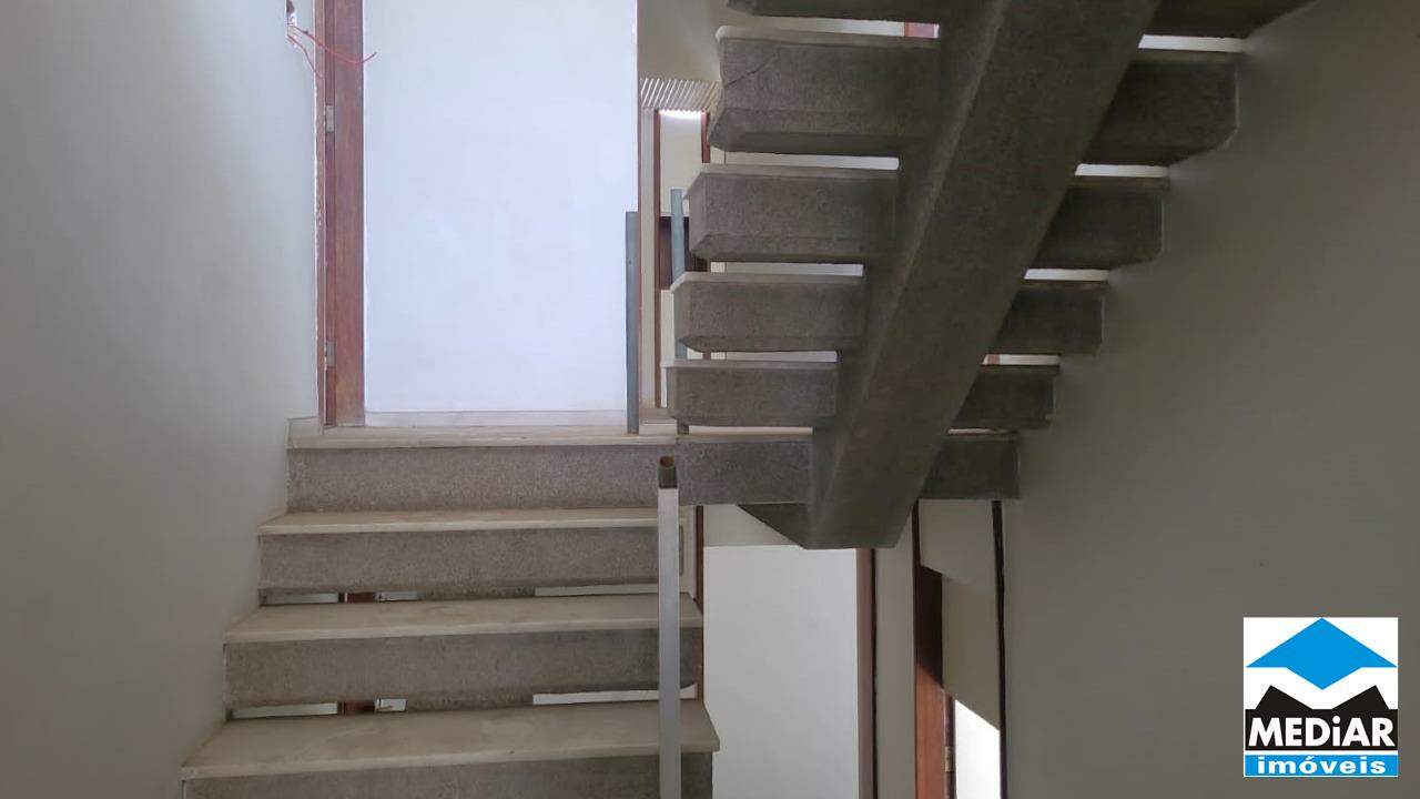 Casa à venda com 5 quartos, 400m² - Foto 14