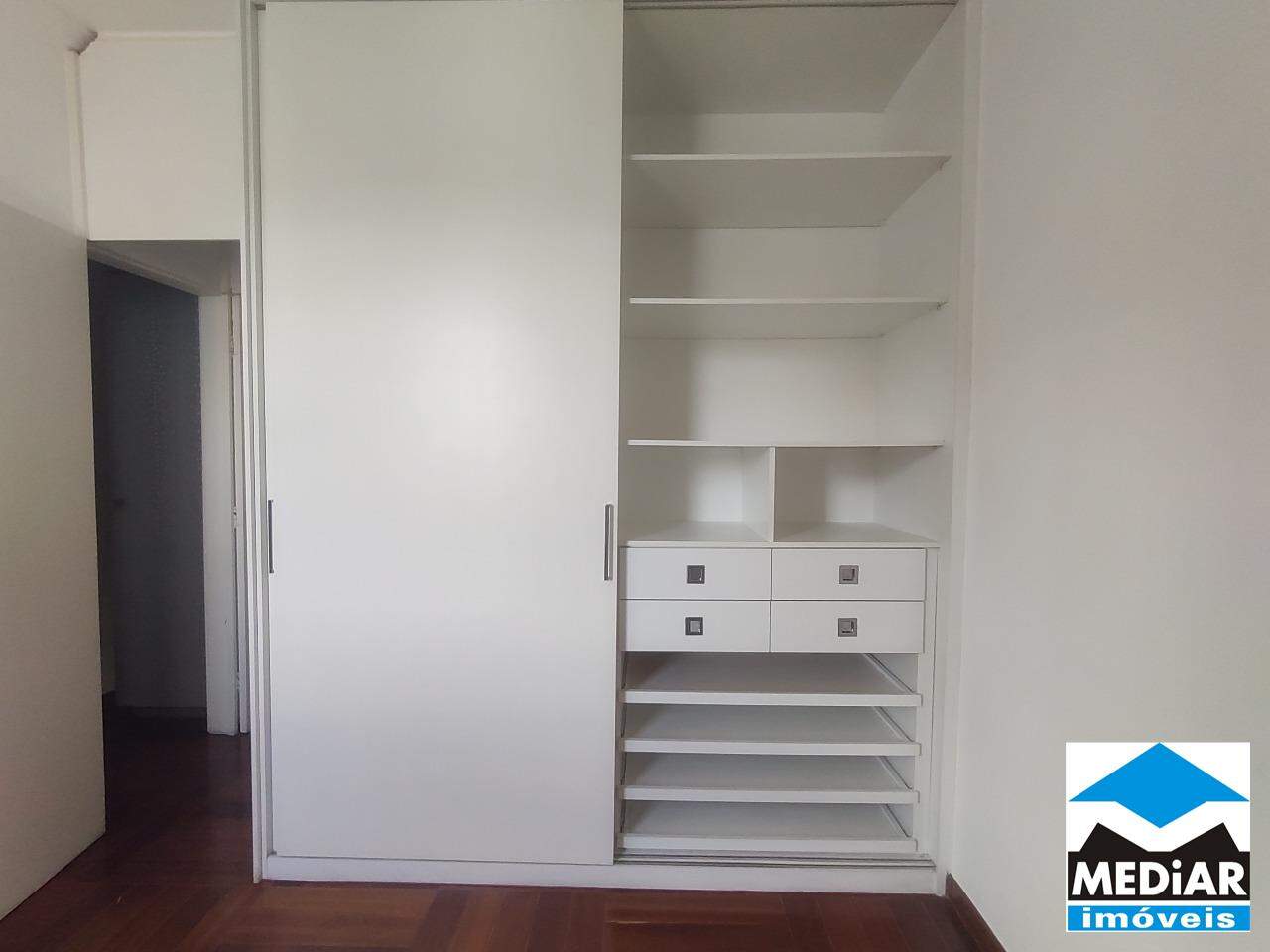 Apartamento à venda com 2 quartos, 64m² - Foto 15