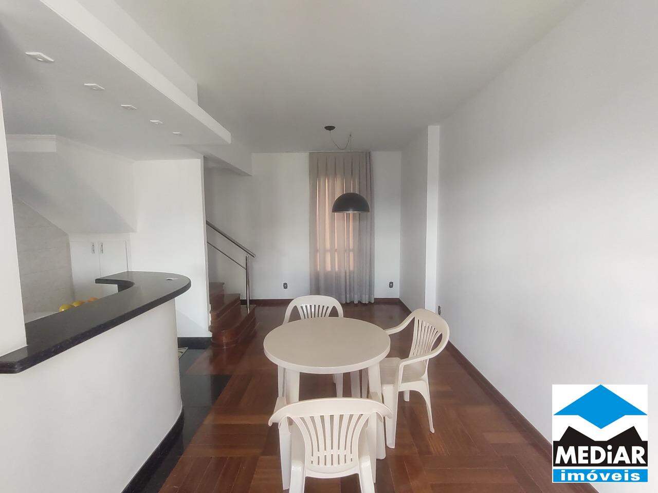 Apartamento à venda com 2 quartos, 64m² - Foto 5