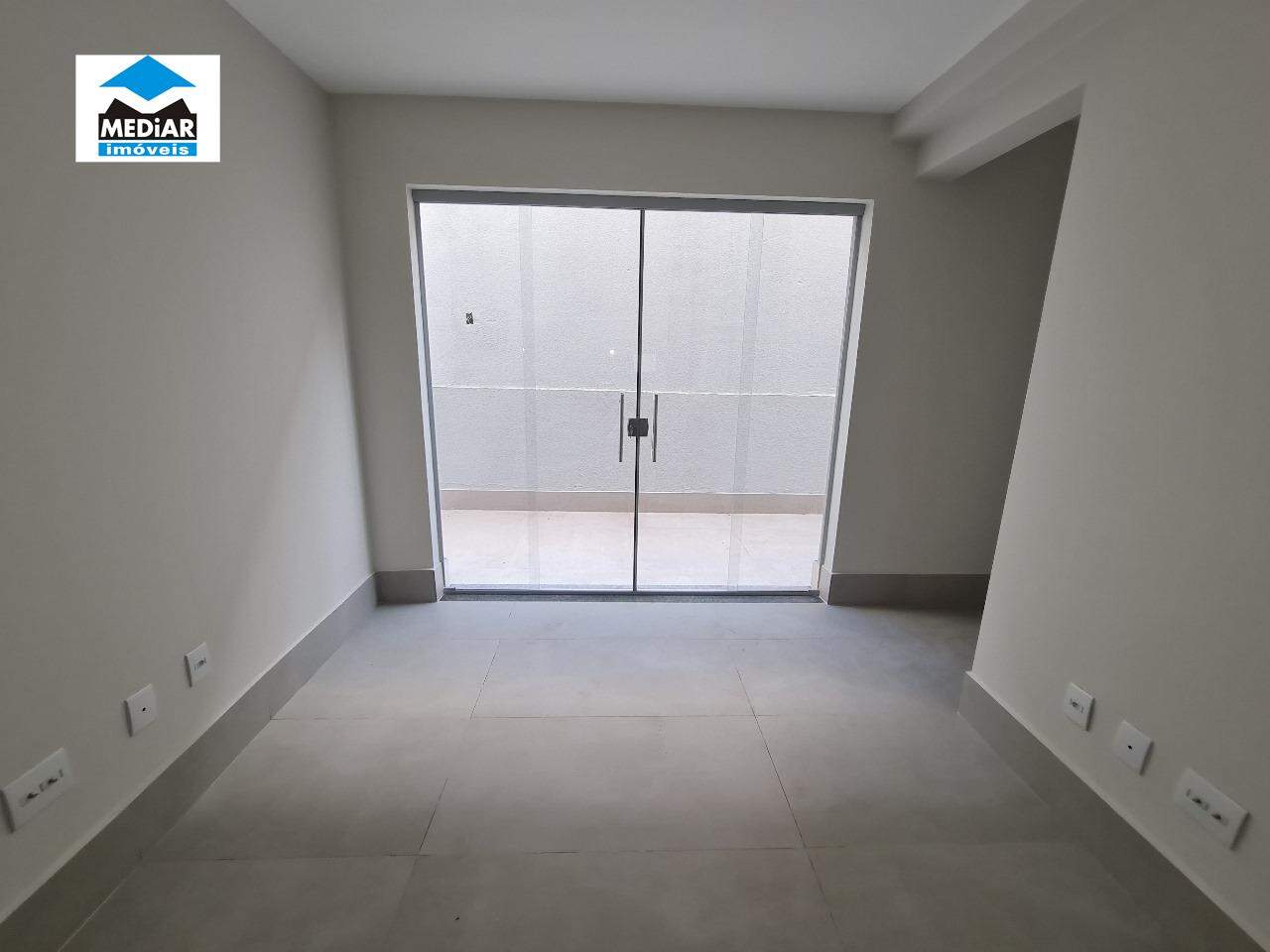 Apartamento à venda com 2 quartos, 66m² - Foto 5