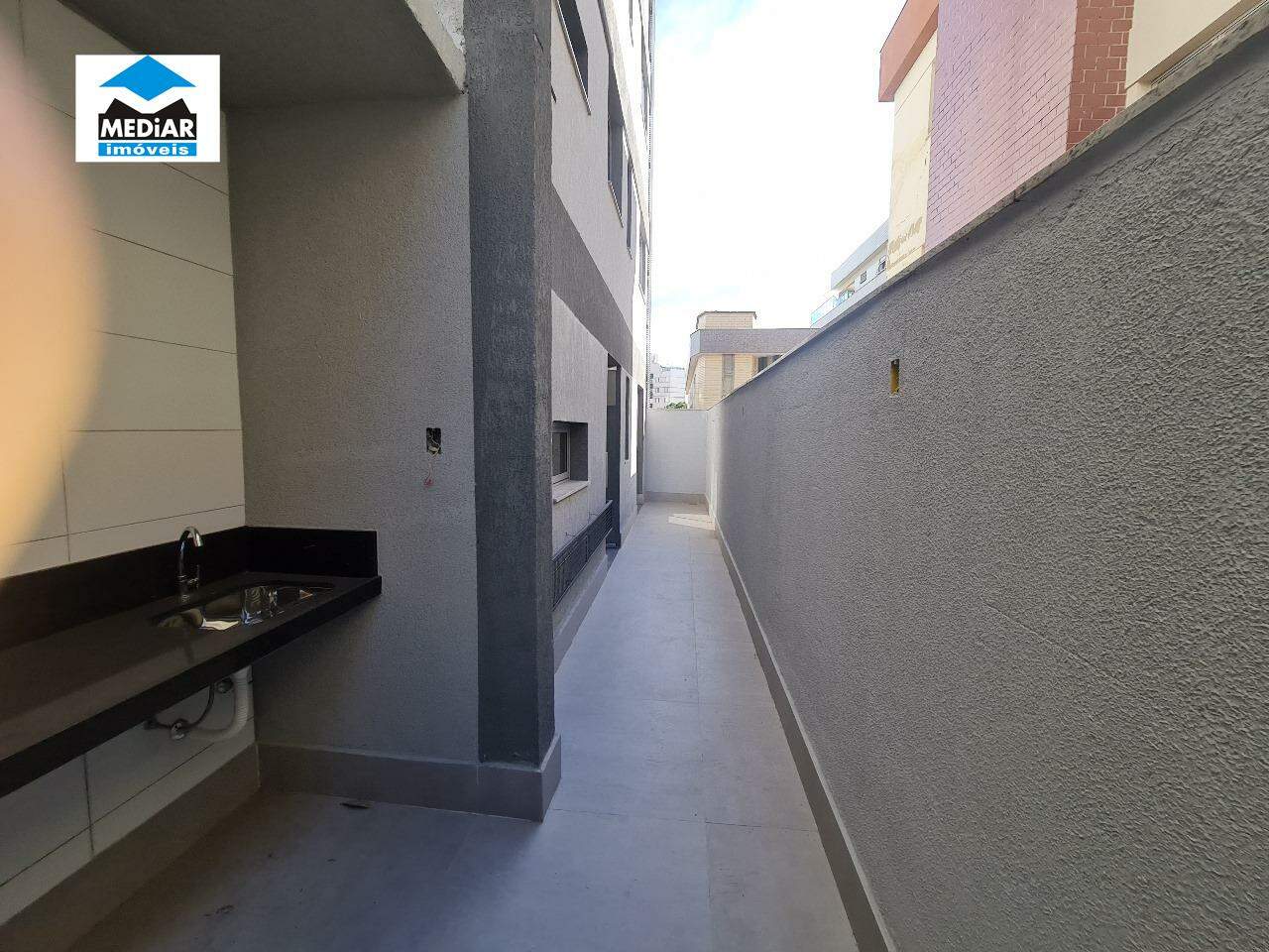 Apartamento à venda com 2 quartos, 66m² - Foto 25