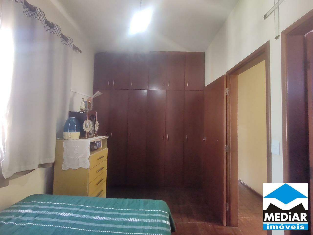 Casa à venda com 4 quartos, 240m² - Foto 12