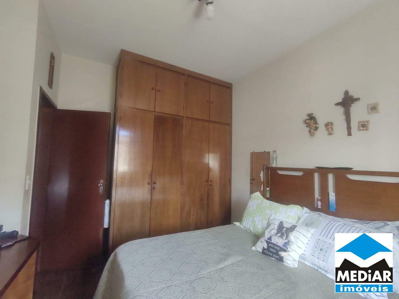 Casa à venda com 4 quartos, 240m² - Foto 16