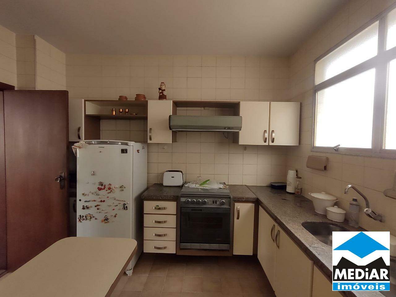 Apartamento à venda com 3 quartos, 95m² - Foto 5