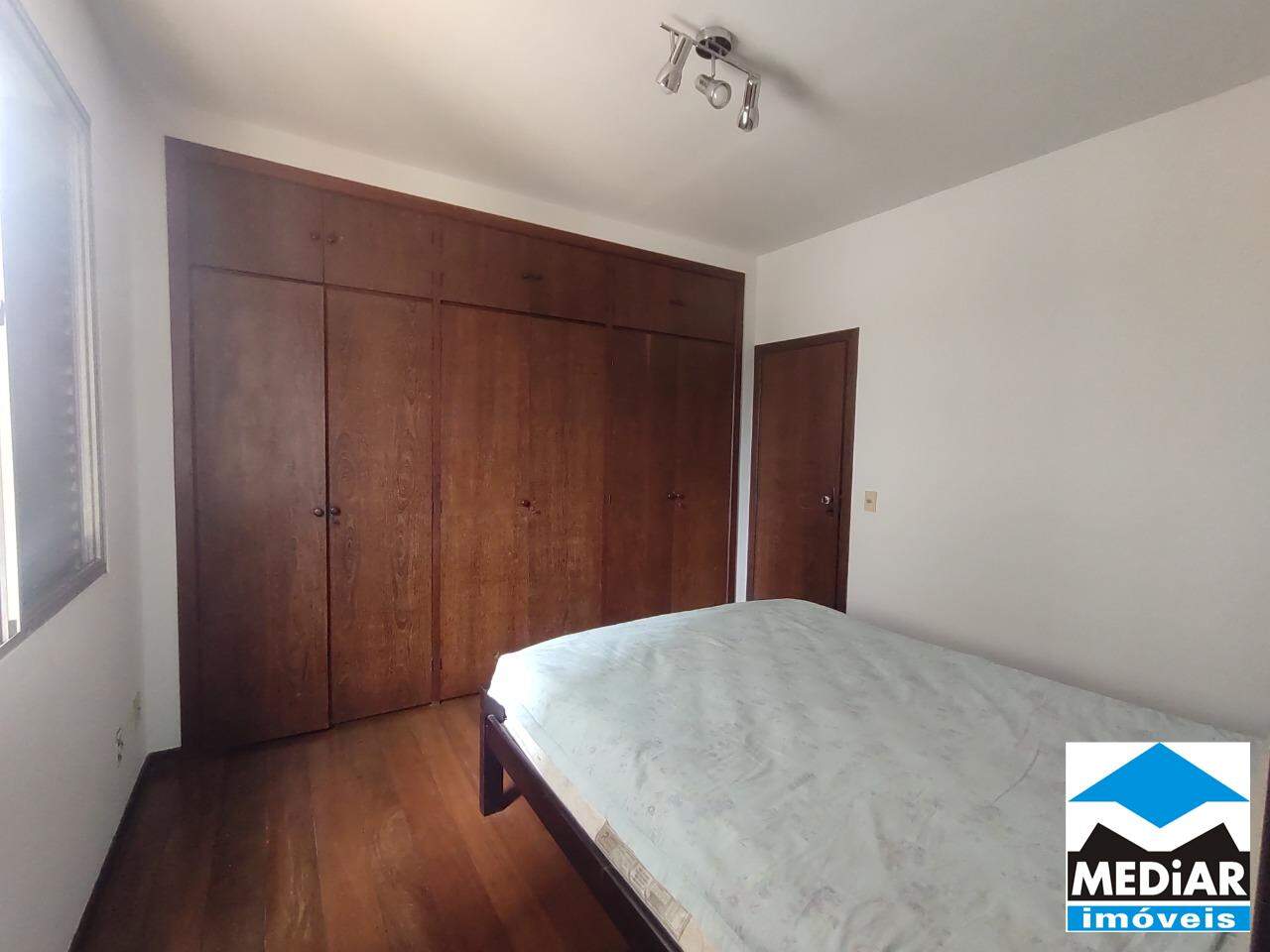 Apartamento à venda com 3 quartos, 95m² - Foto 12