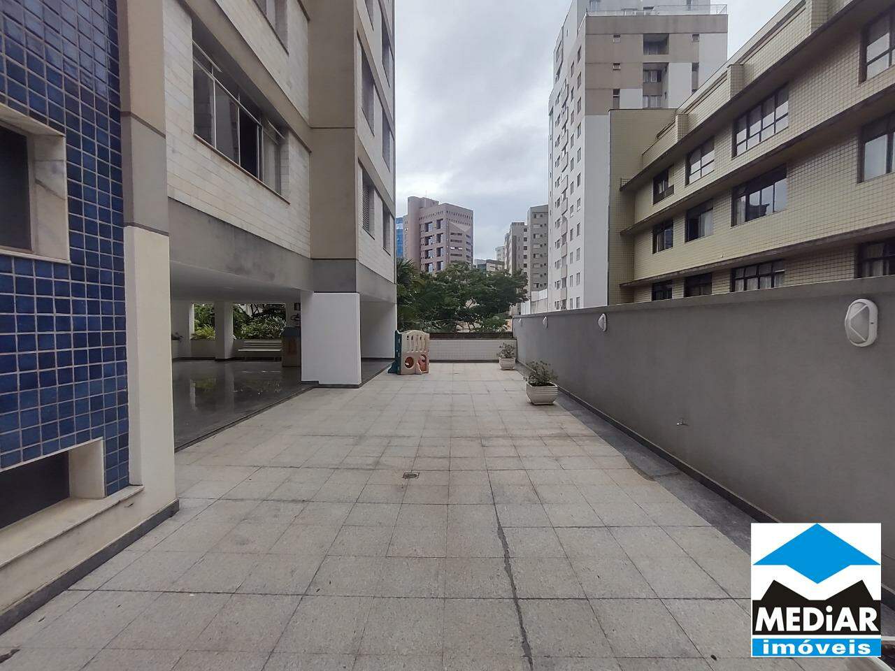 Apartamento à venda com 3 quartos, 95m² - Foto 21