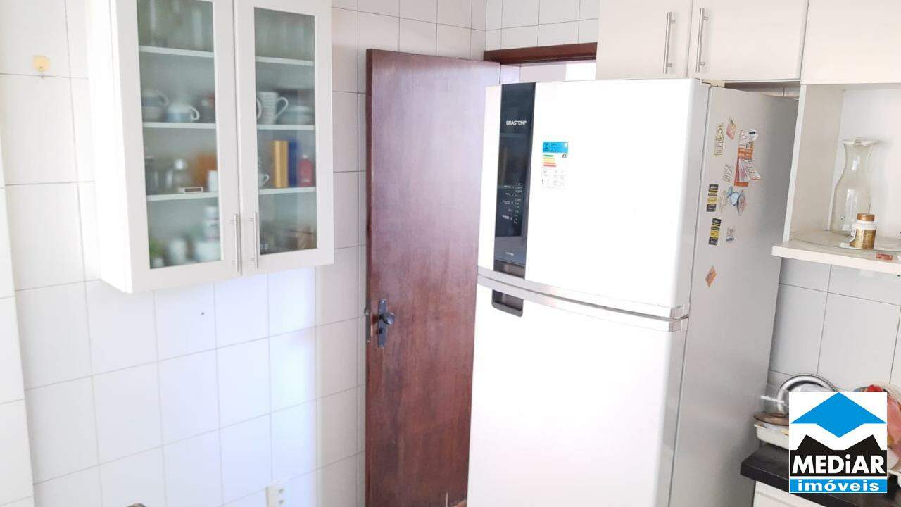 Apartamento à venda com 2 quartos, 68m² - Foto 14