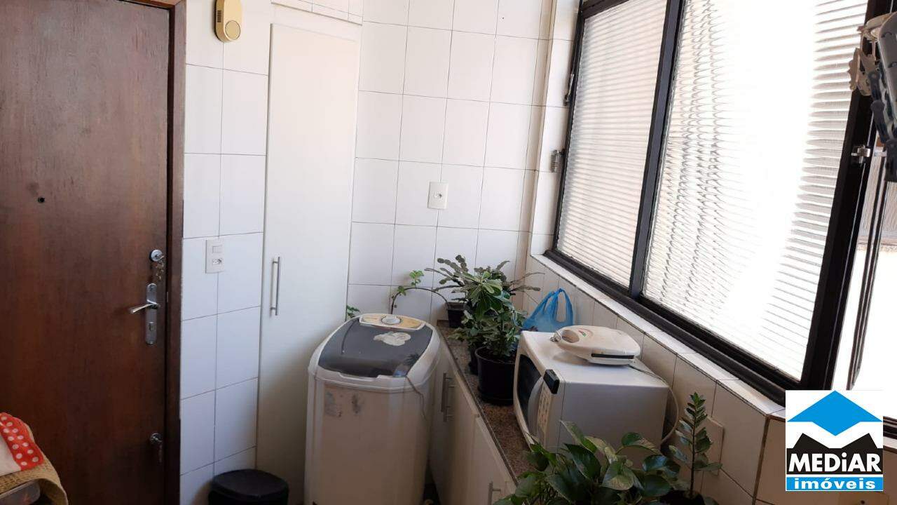 Apartamento à venda com 2 quartos, 68m² - Foto 12