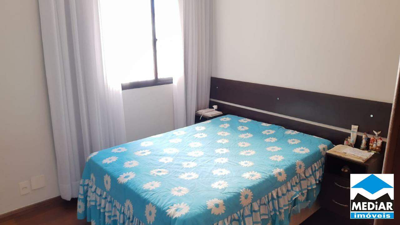 Apartamento à venda com 2 quartos, 68m² - Foto 5