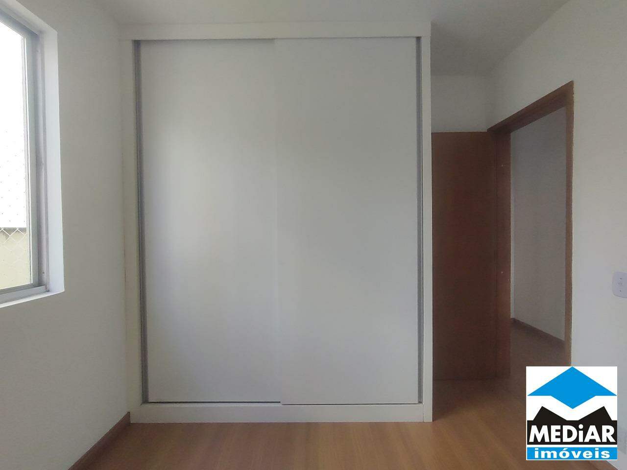 Apartamento à venda com 3 quartos, 90m² - Foto 5