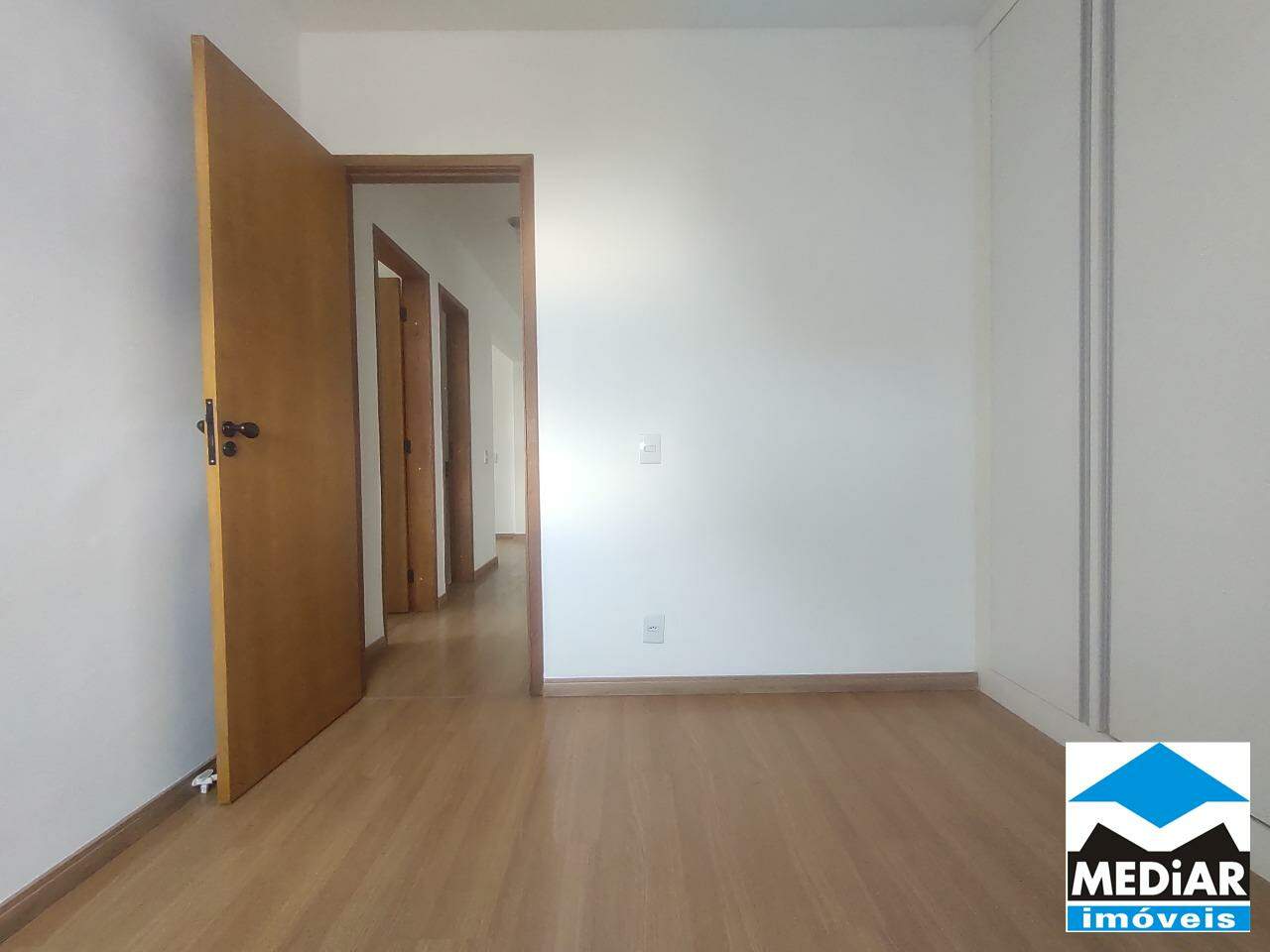 Apartamento à venda com 3 quartos, 90m² - Foto 10