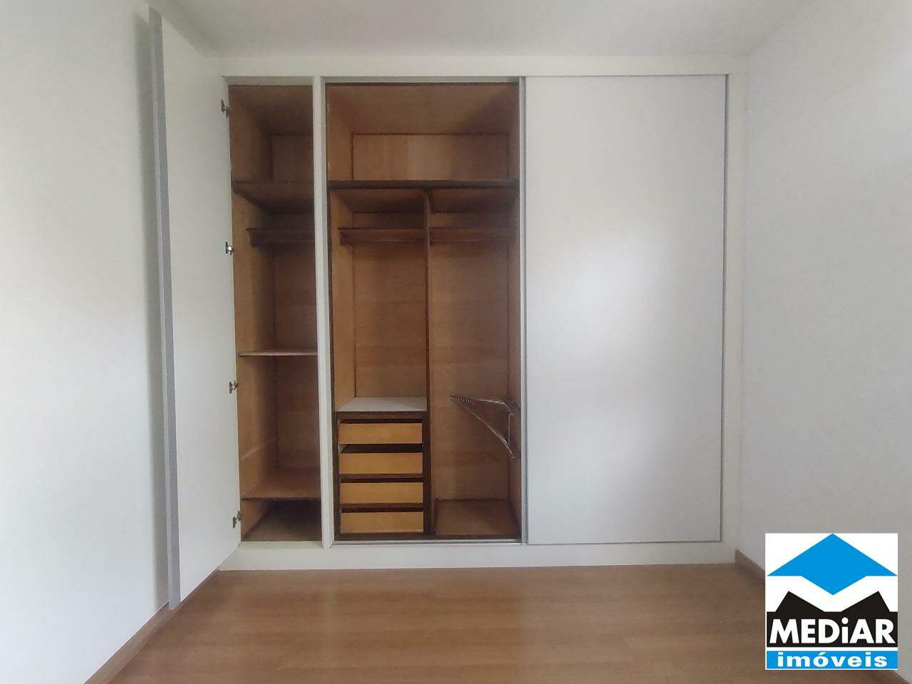 Apartamento à venda com 3 quartos, 90m² - Foto 7